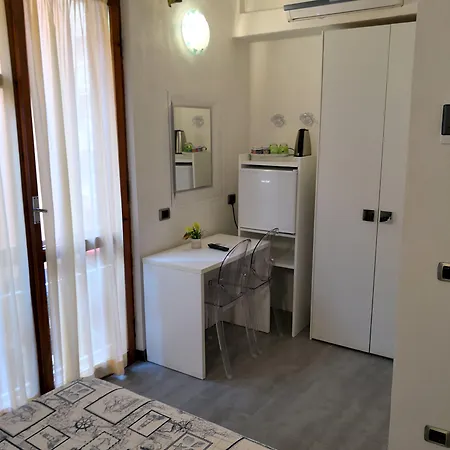 Al Carugio Hotel *